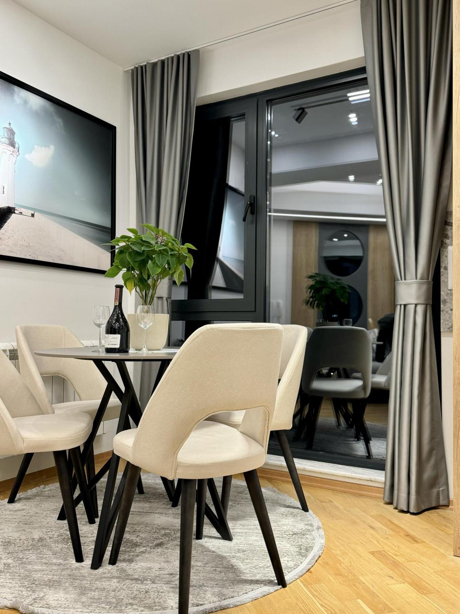 Maria Luxury Apartment Szkopje Kültér fotó